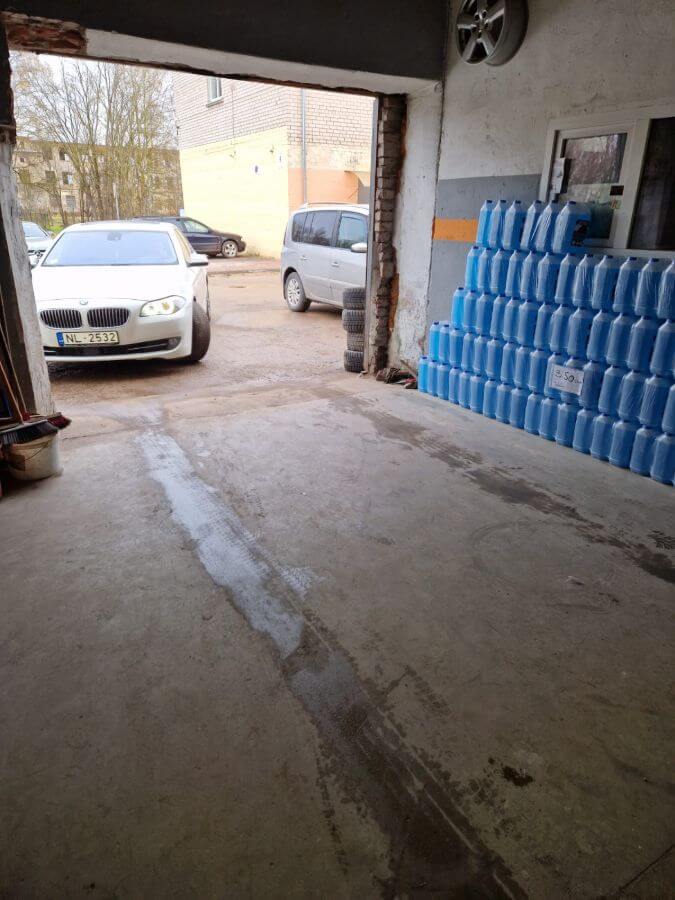 Skats no Riepu PROFF servisa darbnīcas